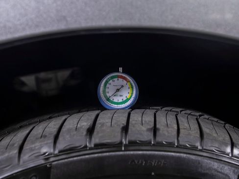 Used 2025 Genesis GV80 3.5T Prestige image 41