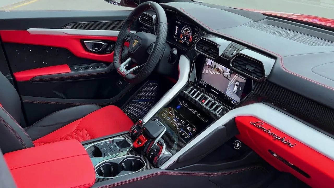 Used 2021 Lamborghini Urus AWD/4WD image 4