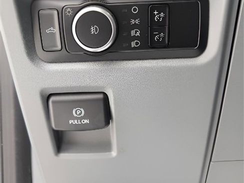 Used 2023 Ford F150 XLT image 15
