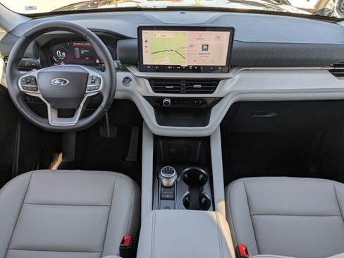 New 2026 Ford Explorer Active w/ Active Comfort Package image 18