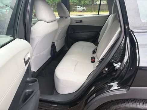Used 2024 Toyota Corolla Cross L AWD/4WD image 12
