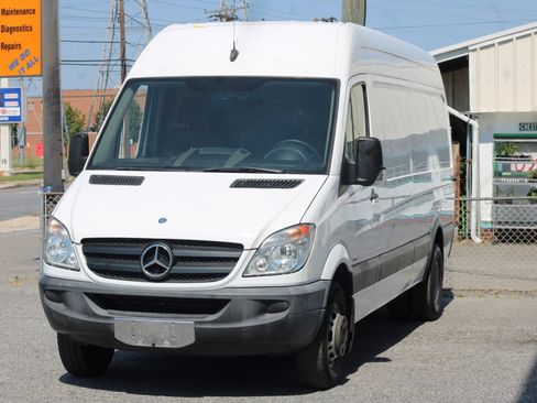 Used 2012 Mercedes-Benz Sprinter 3500 image 3