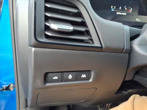 New 2026 Nissan Sentra SR image 18