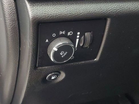 Used 2020 Jeep Grand Cherokee Limited image 15