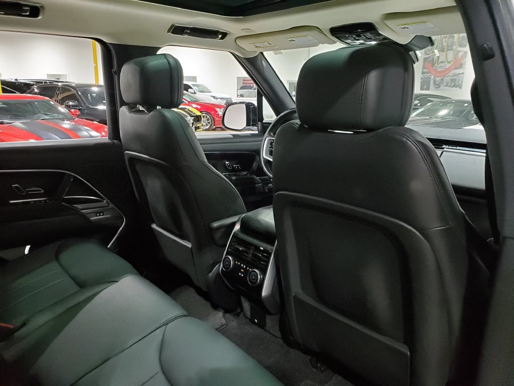 Used 2024 Land Rover Range Rover SE AWD/4WD image 22