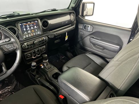 Used 2022 Jeep Gladiator Sport image 21