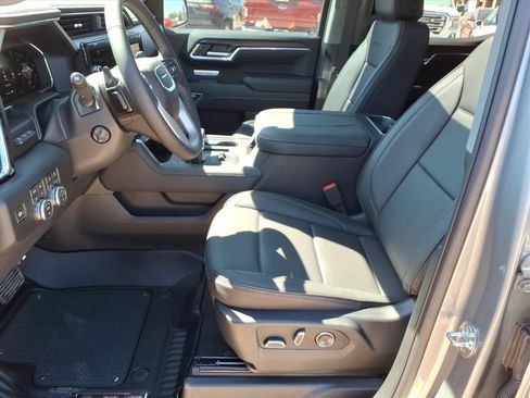 New 2026 GMC Sierra 1500 Denali w/ Denali Reserve Package image 14