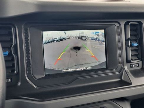 Used 2023 Ford Bronco Black Diamond w/ Sasquatch Package image 17