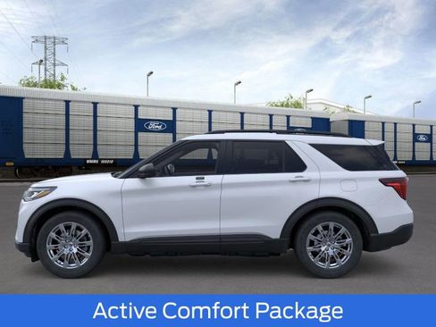 New 2026 Ford Explorer Active w/ Active Comfort Package image 3