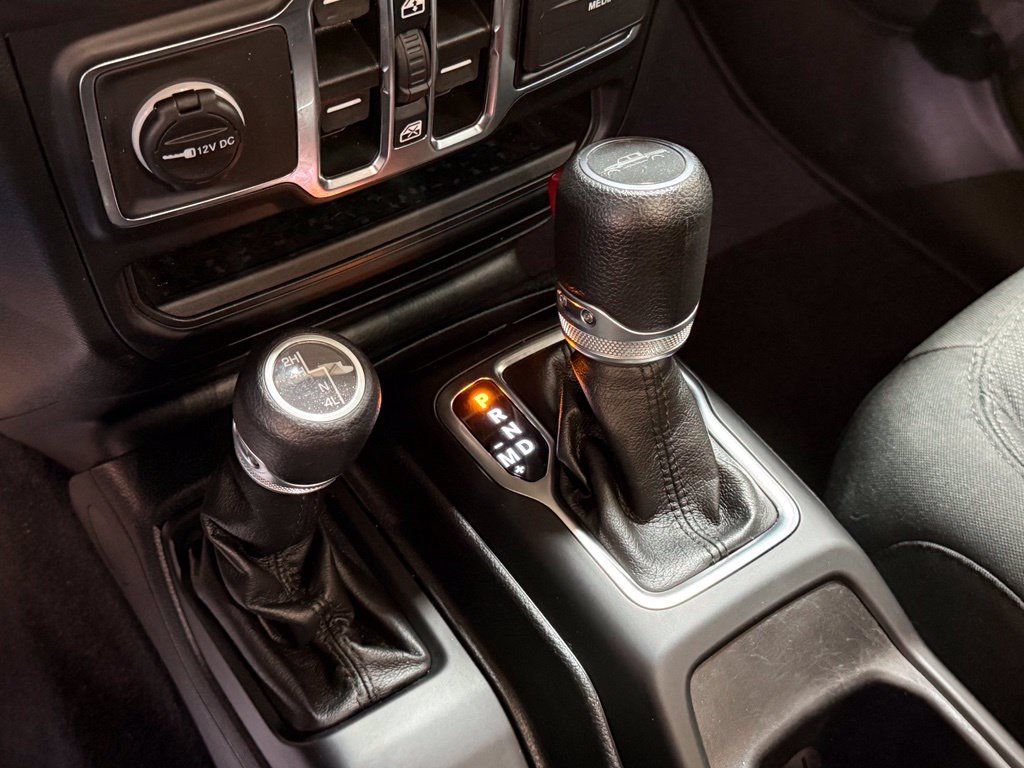 Used 2021 Jeep Gladiator Sport AWD/4WD image 30