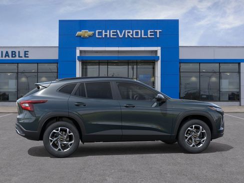 New 2026 Chevrolet Trax LT image 5