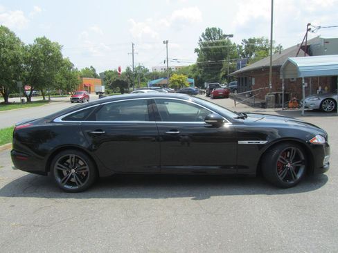 Used 2014 Jaguar XJ R LWB RWD image 11