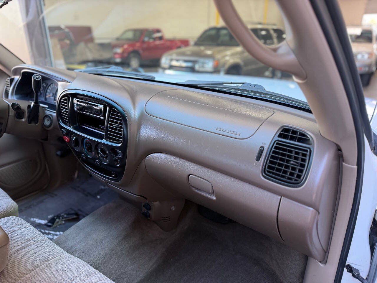 Used 2000 Toyota Tundra SR5 w/ Convenience Pkg RWD image 19