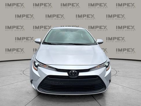 Used 2024 Toyota Corolla LE image 8