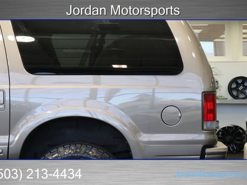 Used 2005 Ford Excursion Limited image 50