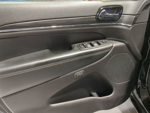 Used 2021 Jeep Grand Cherokee Limited w/ Quick Order Package 28K 80th AWD/4WD image 15