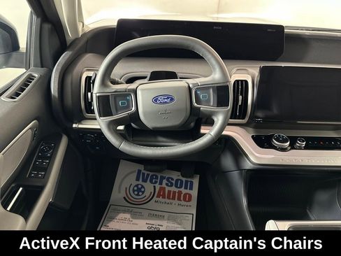 Used 2025 Ford Expedition Active image 27