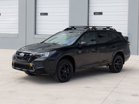 Used 2025 Subaru Outback Wilderness w/ Wilderness Package AWD/4WD image 5