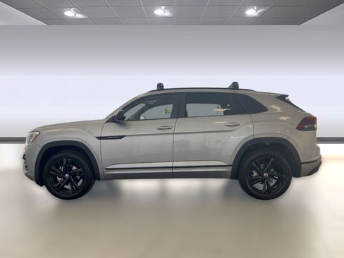 New 2026 Volkswagen Atlas Cross Sport SEL R-Line AWD/4WD image 2