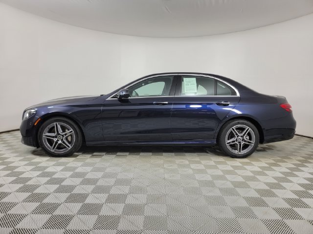 Used 2023 Mercedes-Benz E 350 4MATIC Sedan image 5