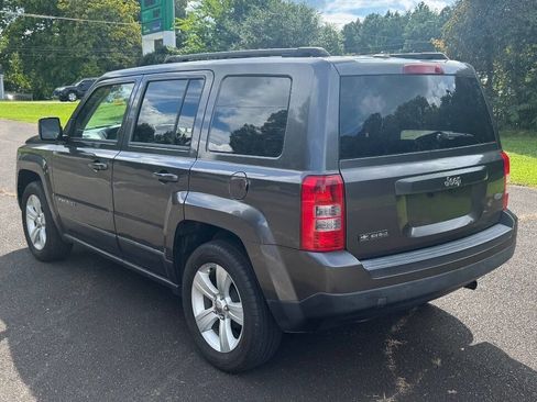 Used 2016 Jeep Patriot Latitude w/ Sun/Sound Group image 6