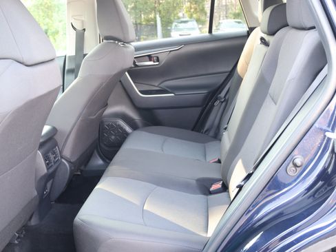 Certified 2025 Toyota RAV4 XLE FWD image 16