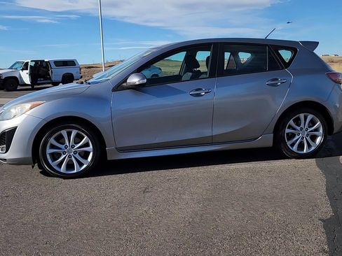 Used 2010 MAZDA MAZDA3 s Sport image 2