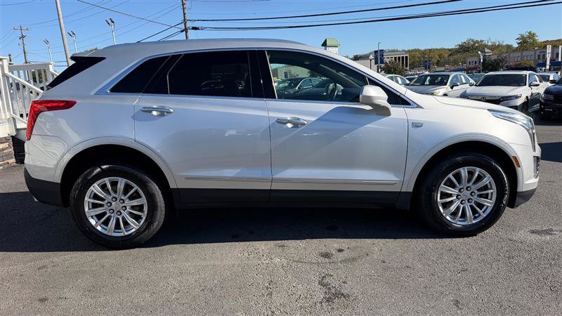 Used 2019 Cadillac XT5 FWD image 7