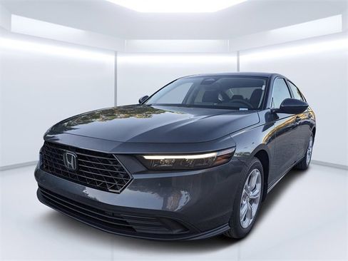 New 2025 Honda Accord LX image 7