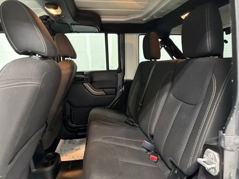 Used 2018 Jeep Wrangler Unlimited Sport w/ Dual Top Group AWD/4WD image 34
