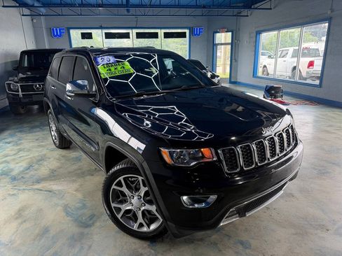 Used 2020 Jeep Grand Cherokee Limited AWD/4WD image 5
