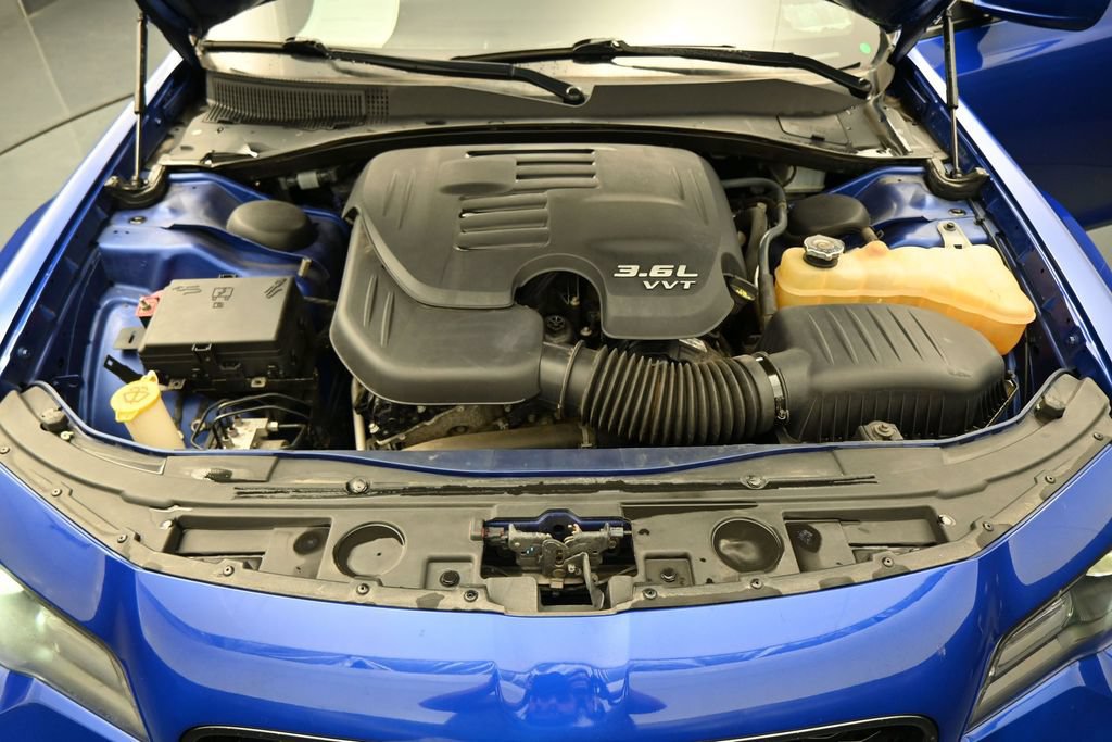 Used 2019 Chrysler 300 S RWD image 28