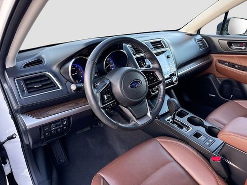 Used 2019 Subaru Outback 3.6R Touring w/ Popular Package #3A image 10