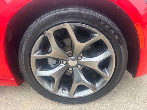 Used 2015 Dodge Charger SXT image 7