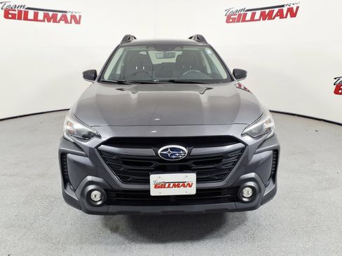 Used 2025 Subaru Outback Premium AWD/4WD image 2