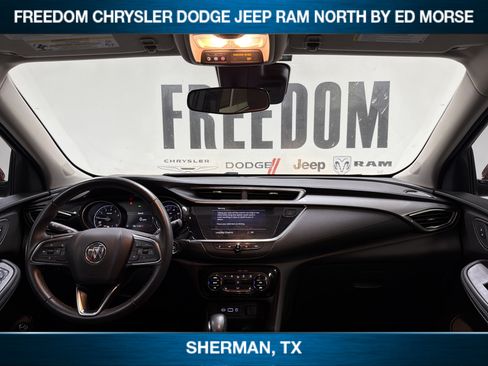 Used 2022 Buick Encore GX Select w/ Sport Touring Package FWD image 11