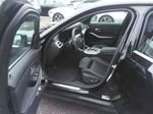 Used 2025 BMW 330i xDrive Sedan image 4