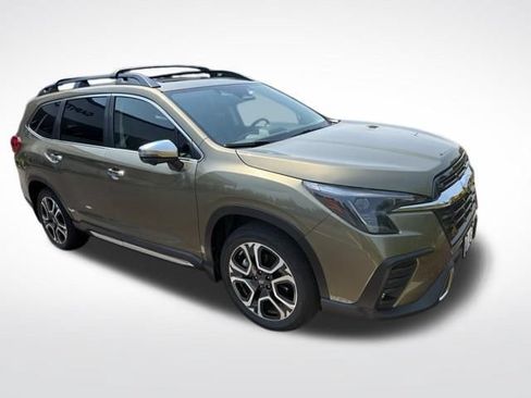 Used 2023 Subaru Ascent Touring AWD/4WD image 3