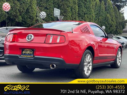 Used 2010 Ford Mustang Coupe RWD image 4