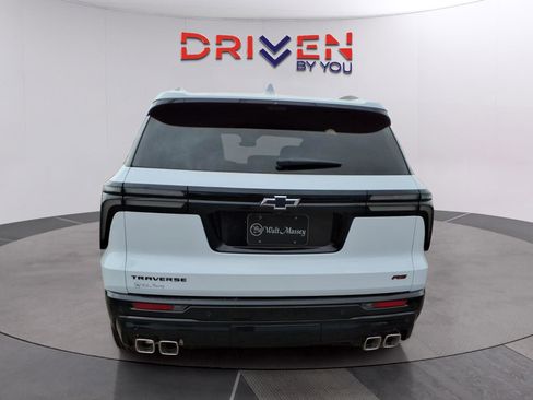 New 2026 Chevrolet Traverse RS FWD image 4