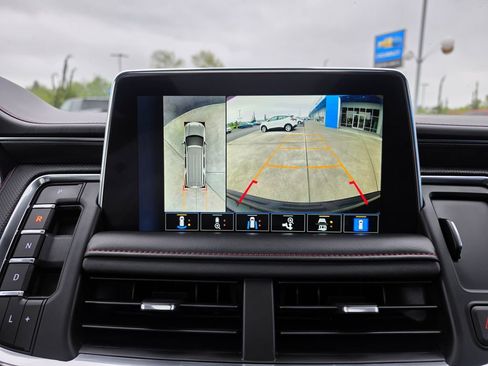 Used 2024 Chevrolet Suburban RST w/ Luxury Package AWD/4WD image 15