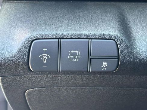 Used 2025 Hyundai Elantra SEL w/ Cargo Package FWD image 20
