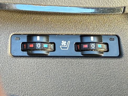 Used 2012 Lexus ES 350 4dr Sdn image 23