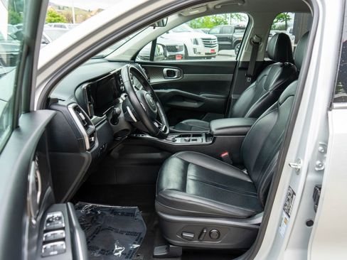 Used 2021 Kia Sorento S FWD image 11