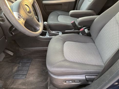 Used 2010 Chevrolet HHR LT image 15