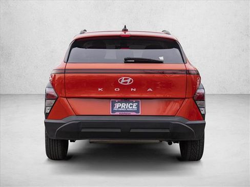 Used 2024 Hyundai Kona SEL image 6
