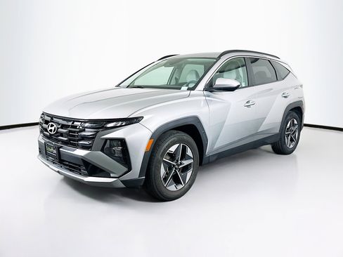 Used 2025 Hyundai Tucson SEL image 3