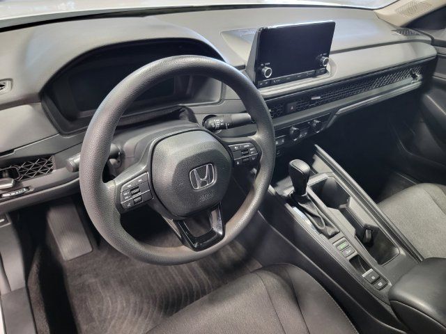 Used 2023 Honda Accord EX image 11