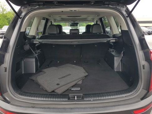 Used 2020 Kia Telluride S w/ S 8 Passenger Seating Package FWD image 10