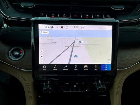 New 2025 Jeep Grand Cherokee Summit image 24